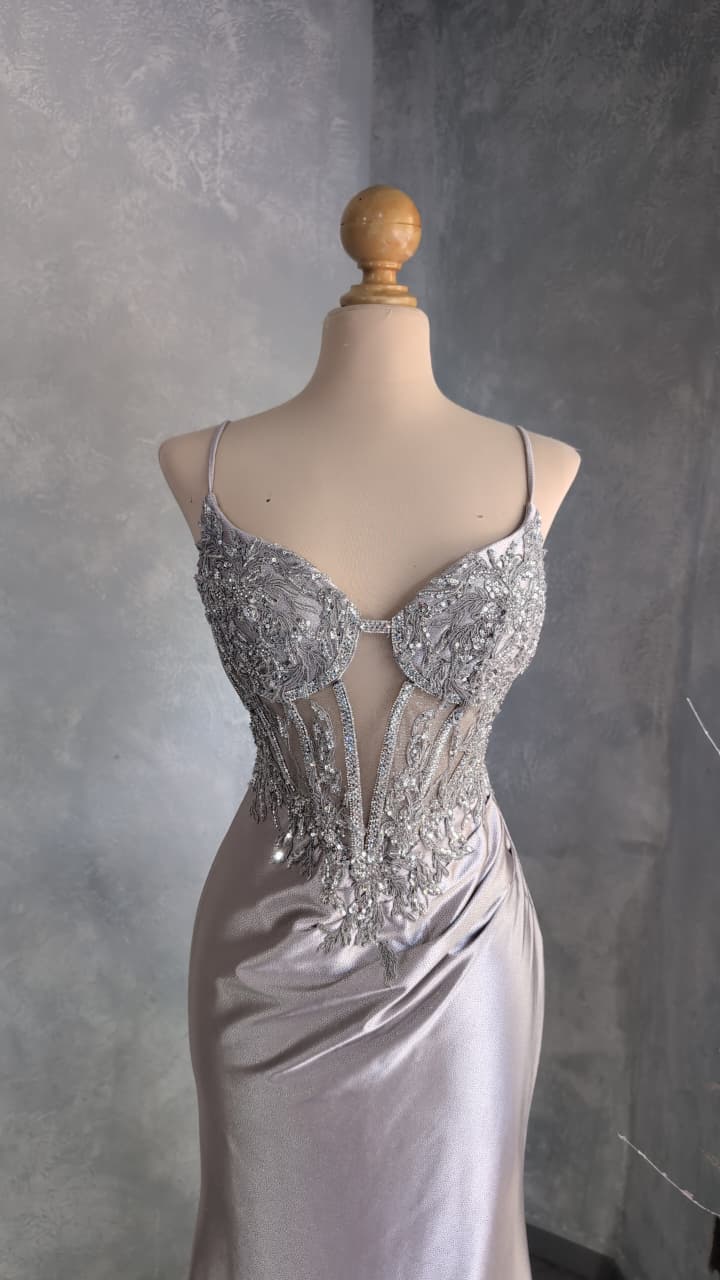 Ladivine CC2401
